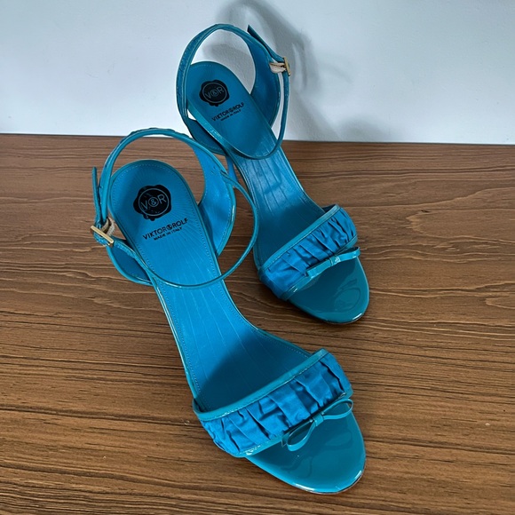 Viktor & Rolf Ruched Satin Patent Leather Bow Ribbon Heels - Picture 9 of 16